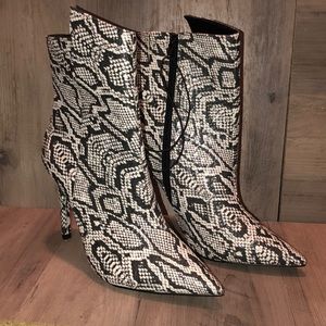 Express Black & White Ankle Boots NEW with Tag!